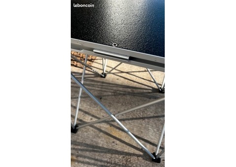 Scène 12m2 noire H60cm avec jupe de scène
